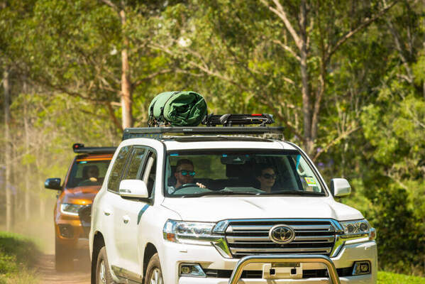 LockNLoad Platform & RuggedLine Kit Toyota Landcruiser 200 1230x21300mm Rails