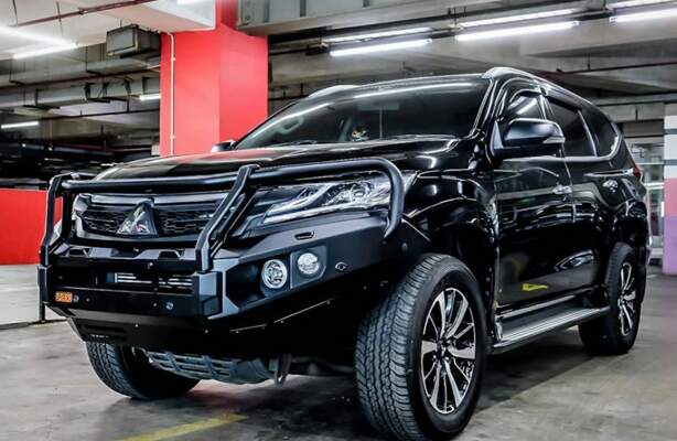pajero piak bull bar black tow points