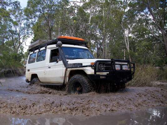 front runner slimline roof rack kit toyota landcruiser 70 76 78 79 80